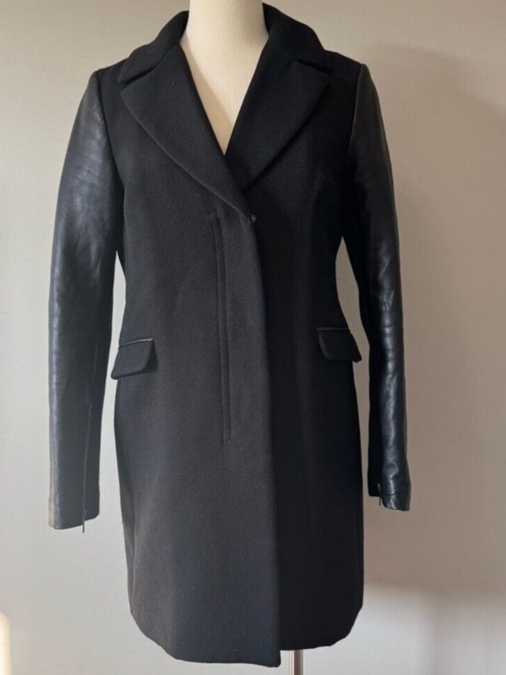 Mackage Elegant Black Trench Coat with Leather Accents with wool and leather M